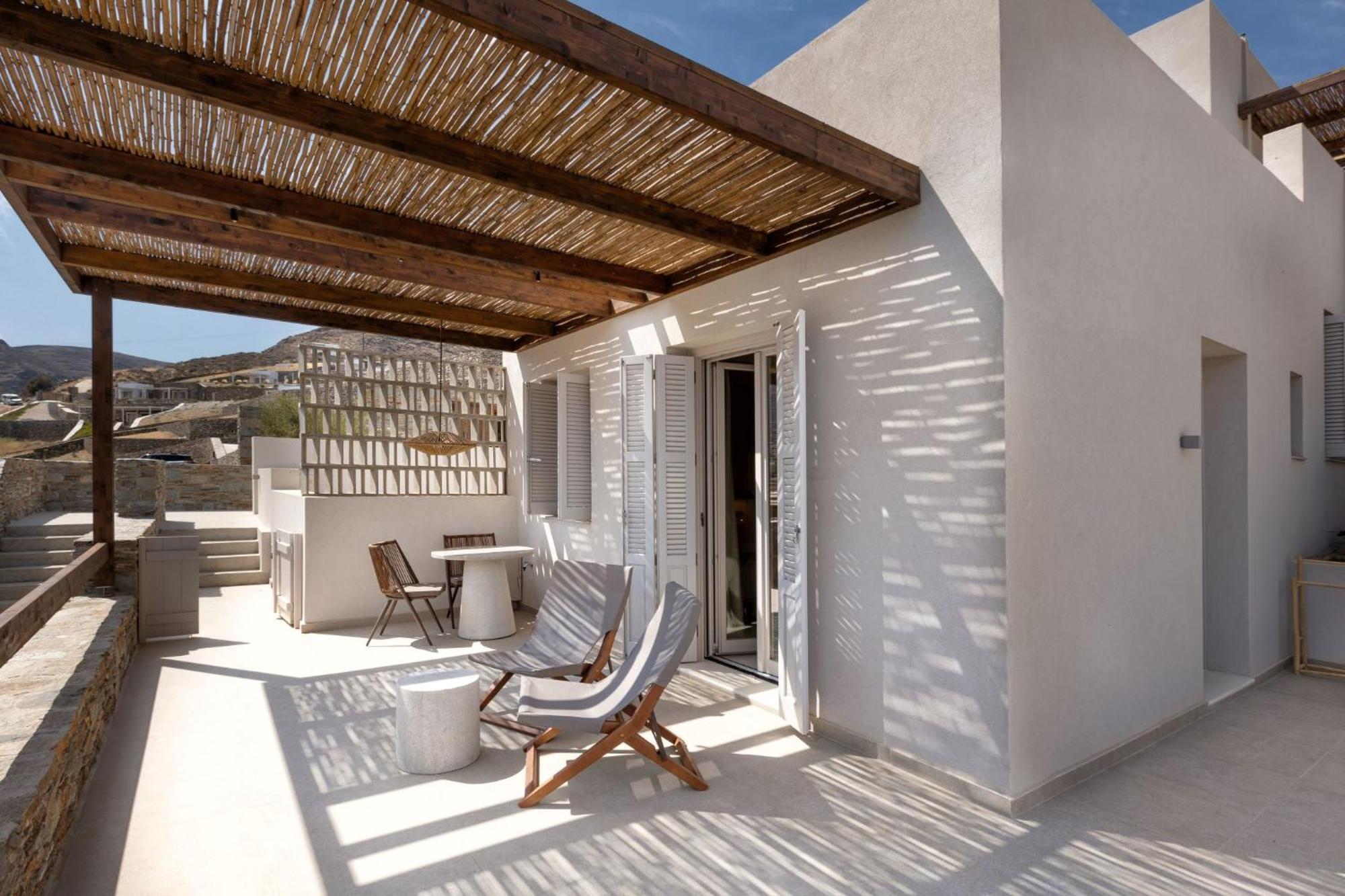 Yfes Hotel Kythnos Exterior photo